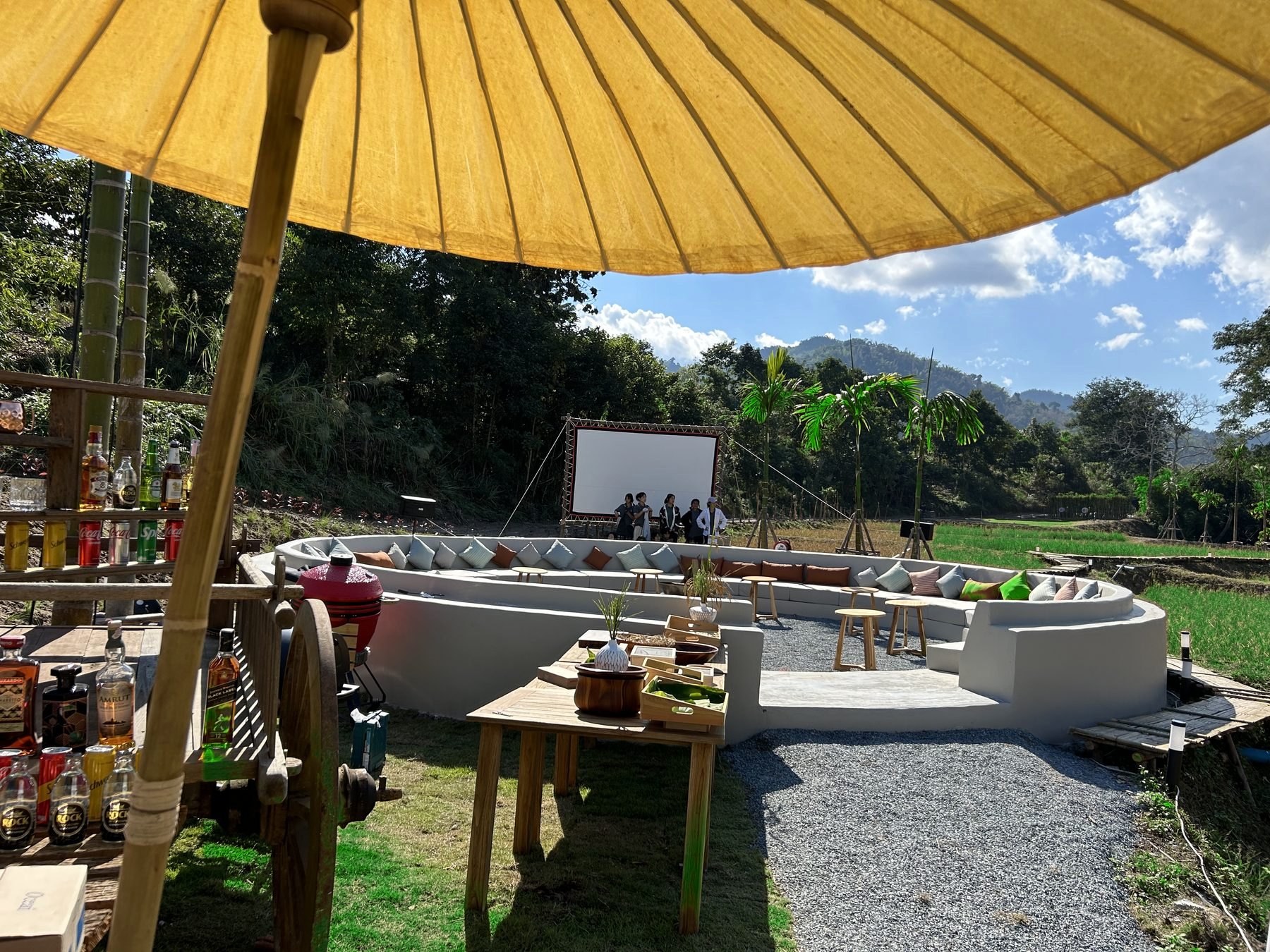 The outdoor cinema lounge and bar at Tantawan